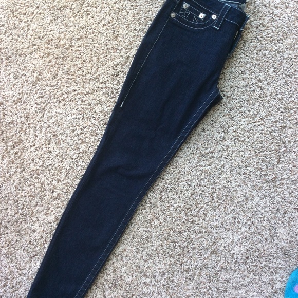 🤩 True Religion Rhinestone Jeans 🤩 - Picture 6 of 8